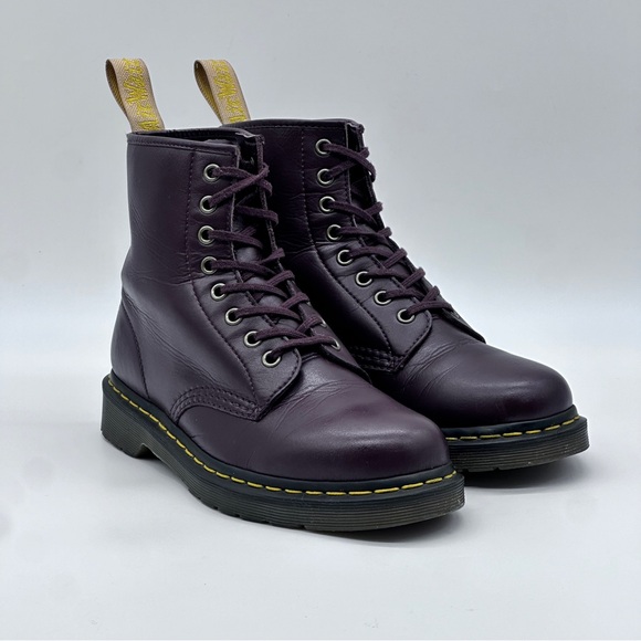 Dr. Martens Vegan 1460 Boots. Size 8 - Picture 6 of 9